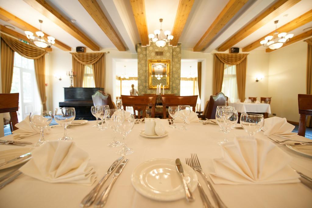 Villa Hotel Theresa Rakvere Esterno foto