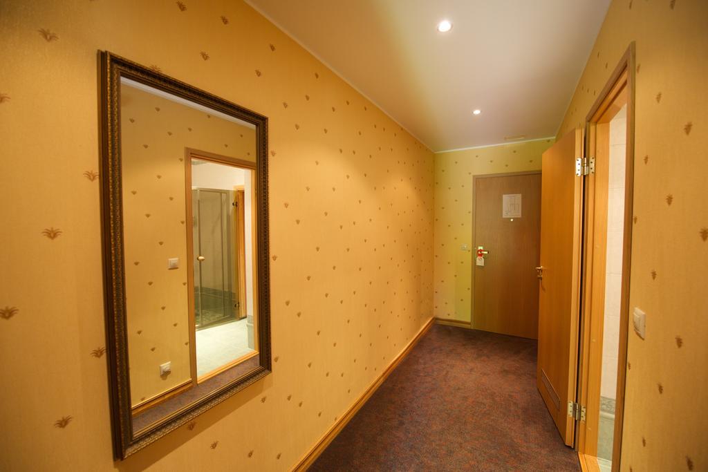 Villa Hotel Theresa Rakvere Camera foto