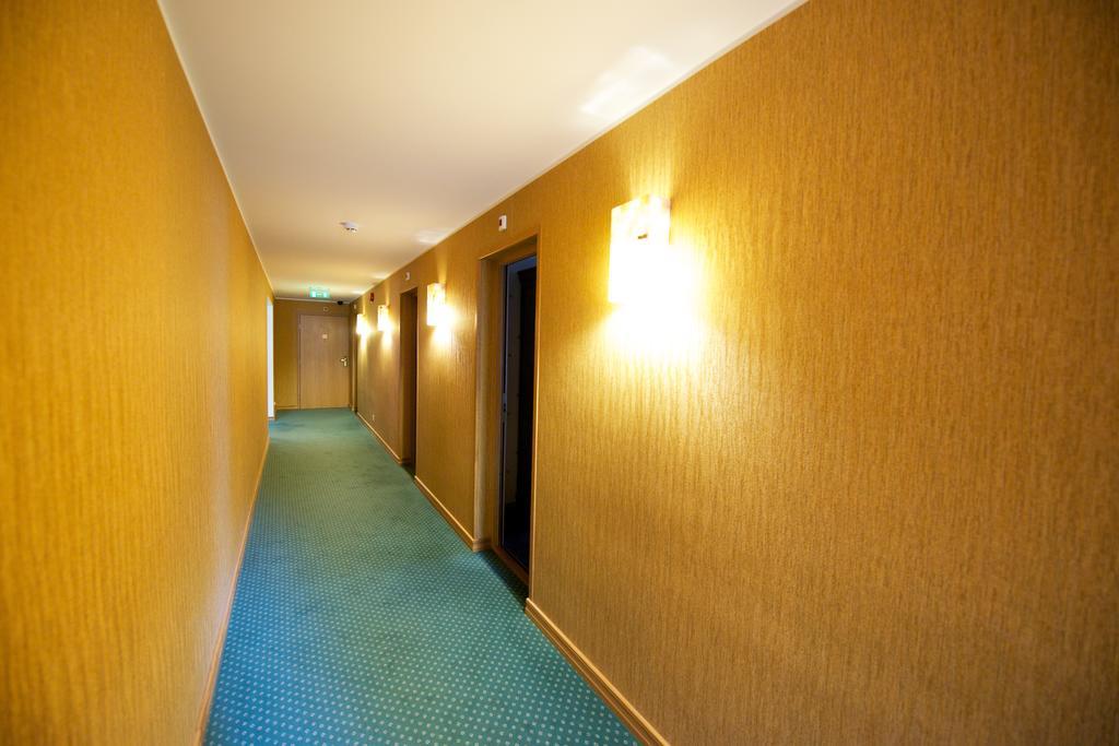 Villa Hotel Theresa Rakvere Esterno foto