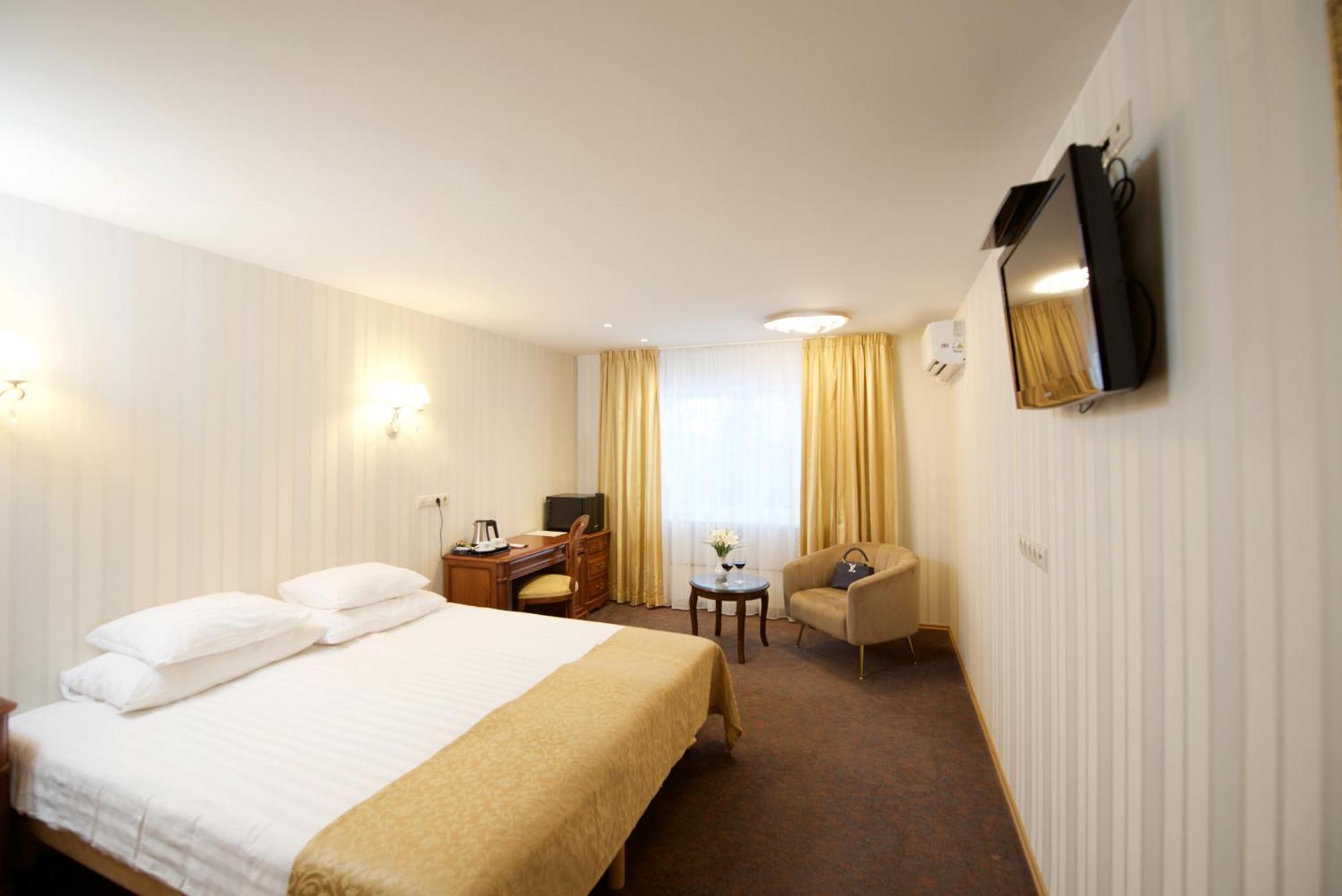 Villa Hotel Theresa Rakvere Esterno foto