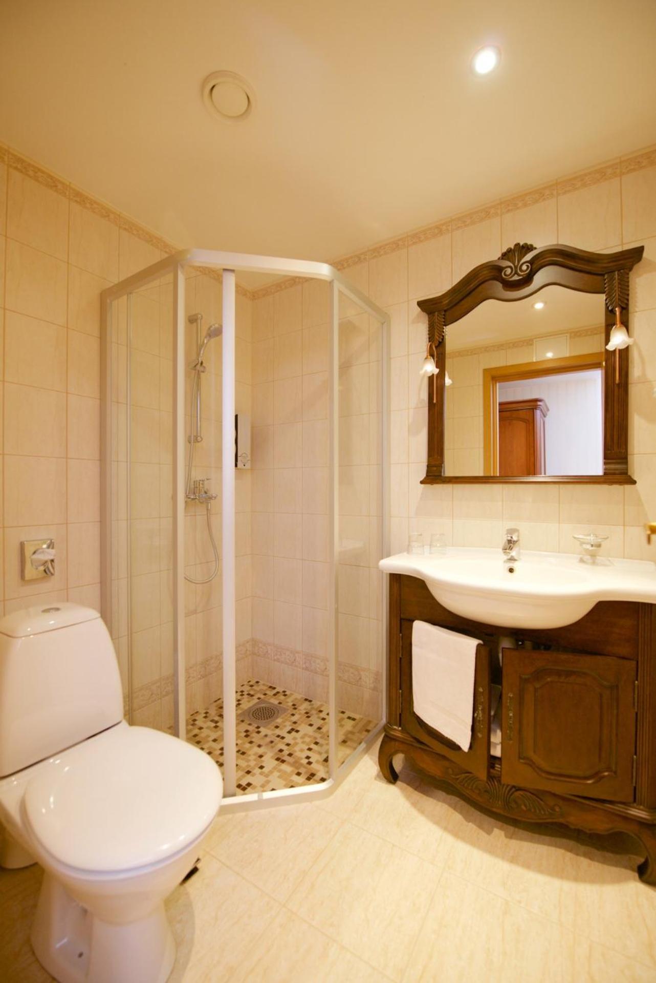 Villa Hotel Theresa Rakvere Esterno foto